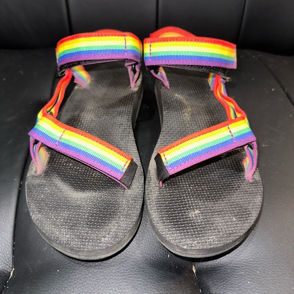 🌈 Rainbow Tevas 🌈 - Picture 2 of 6